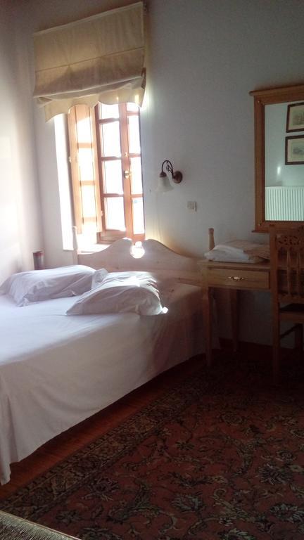 Theoni'S House Hotel Dhímitra Екстериор снимка
