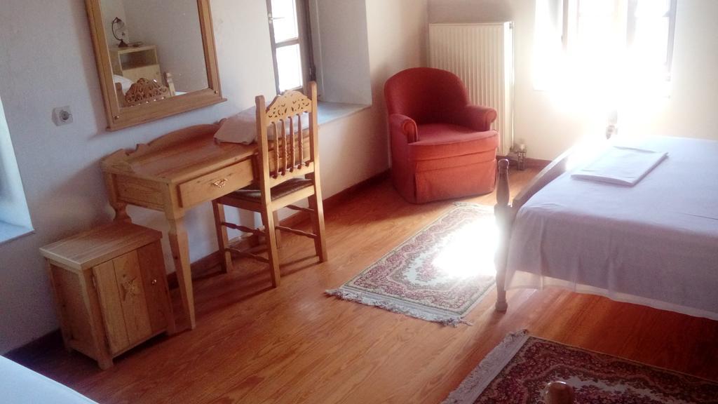 Theoni'S House Hotel Dhímitra Екстериор снимка